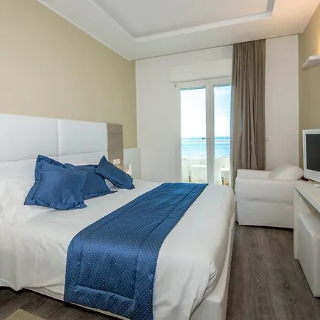 Aurora 4*