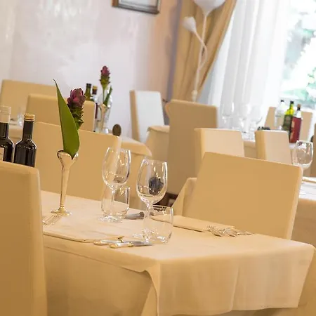 Aurora Otel 4*